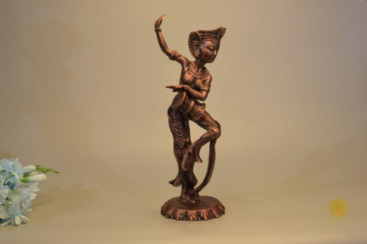 Classical Dance Pose Lady statue