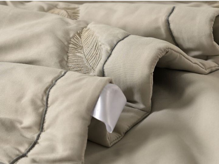 Royale 6 pcs All Weather Comforter with Beautiful Embrodiery