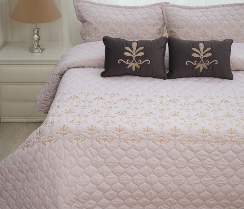 Premium Scarlet Double Bed Quilted Bedcover 5 Pcs Bedding Set - The Gharnish - A Unit of Satkala Creations