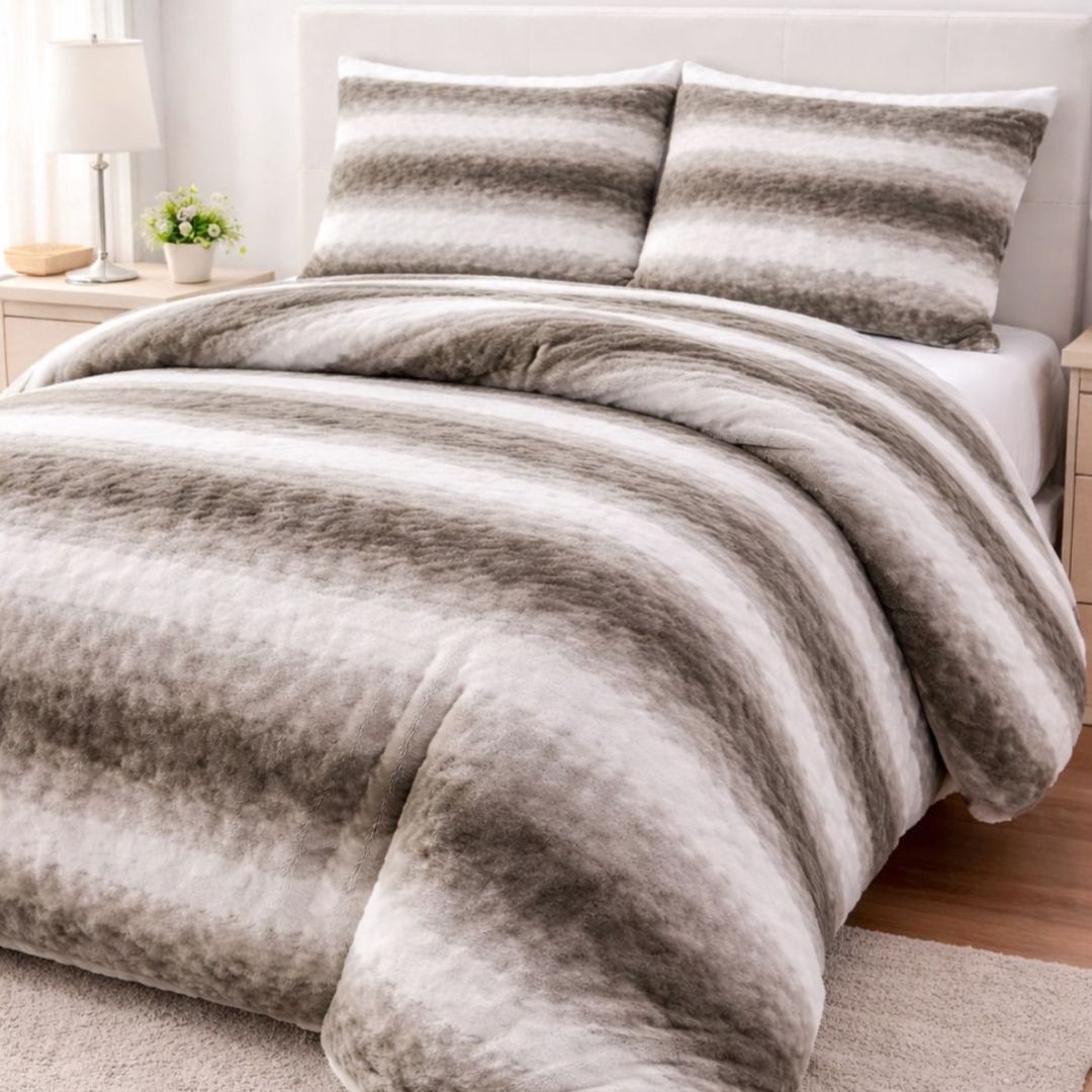 Moon Light Winter quilt - The Gharnish - A Unit of Satkala Creations