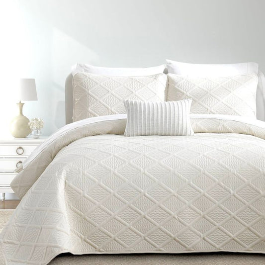 Sensation Quilted designer Bedding Set - The Gharnish - A Unit of Satkala Creations