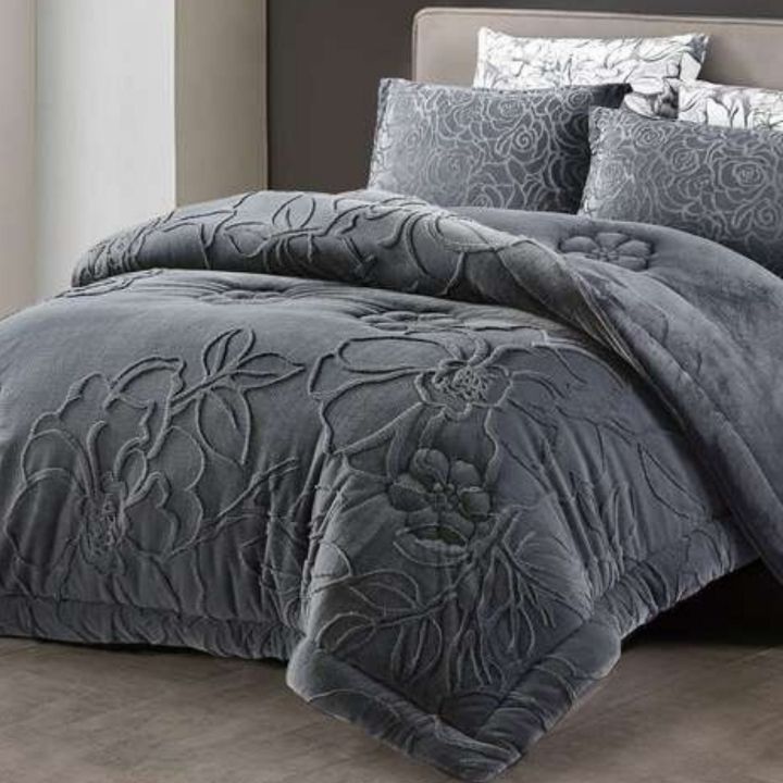 Luxury Embossed Floral Design Cozy Quilt