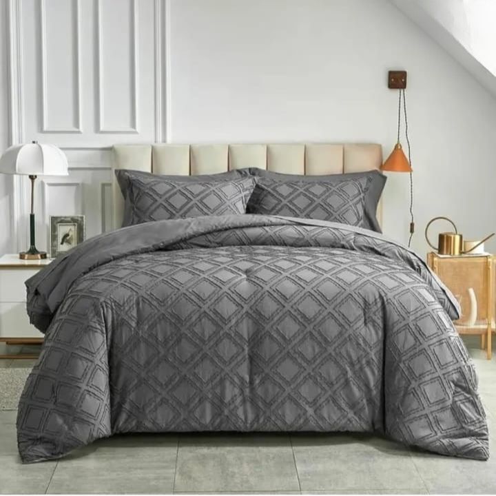 King Size Tuffted Bedcover - The Gharnish - A Unit of Satkala Creations