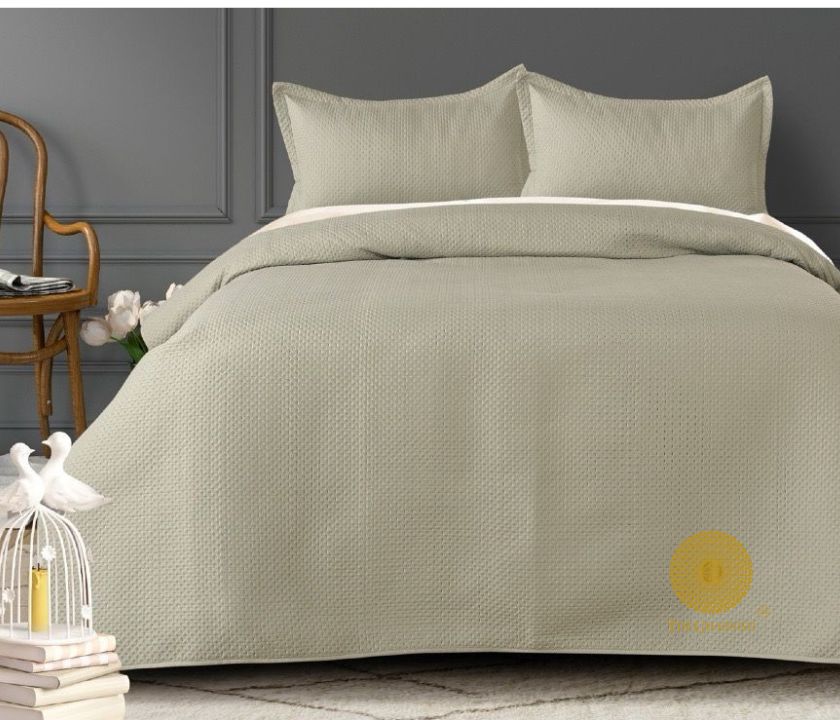 Crimson Temptations Premium Quited Bedcovers - The Gharnish - A Unit of Satkala Creations