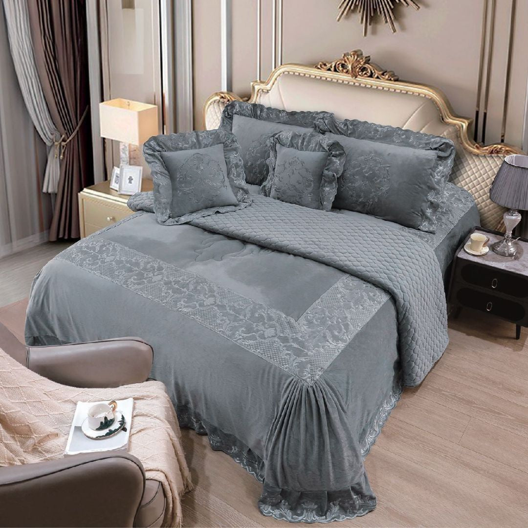 Zoya Designer Bedding Set