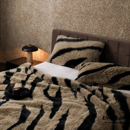 Zebra Print Fur Blanket Set – Ultra Soft & Luxurious Bedding Ensemble - The Gharnish - A Unit of Satkala Creations