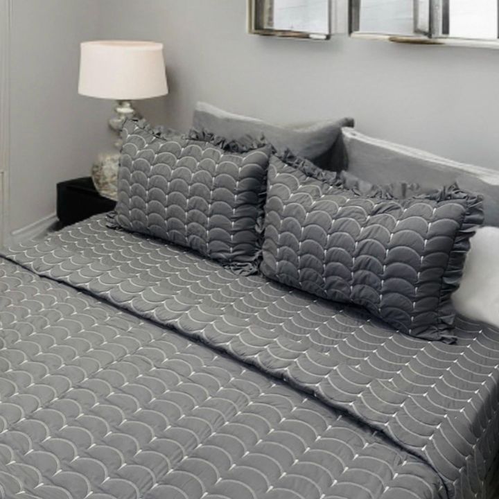 Harmony embroidered king size quilted bedcover set - The Gharnish - A Unit of Satkala Creations