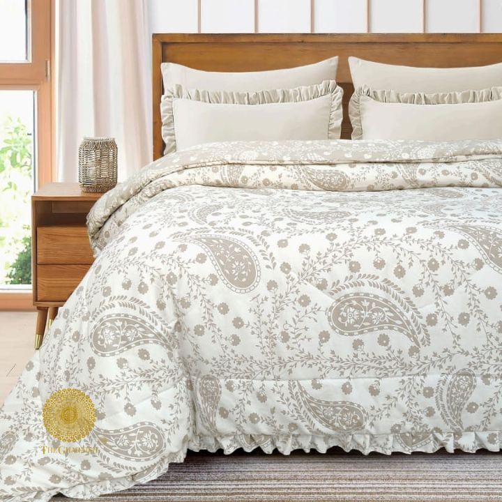 Zoya Cotton Feel Comforter with Frill