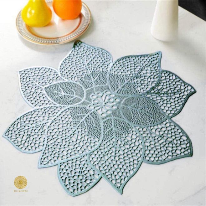 Flower Shaped Table Mat Set of 6 (16x16 Inches)