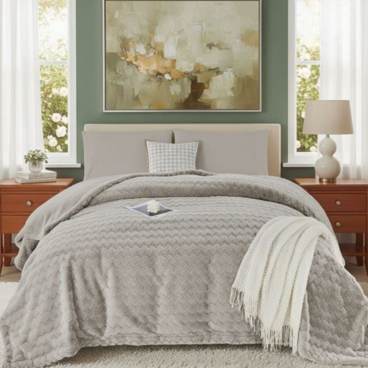 Sherpa Wool Super Embossed Luxurious Super Soft Double Ply Mink  Blanket - The Gharnish - A Unit of Satkala Creations