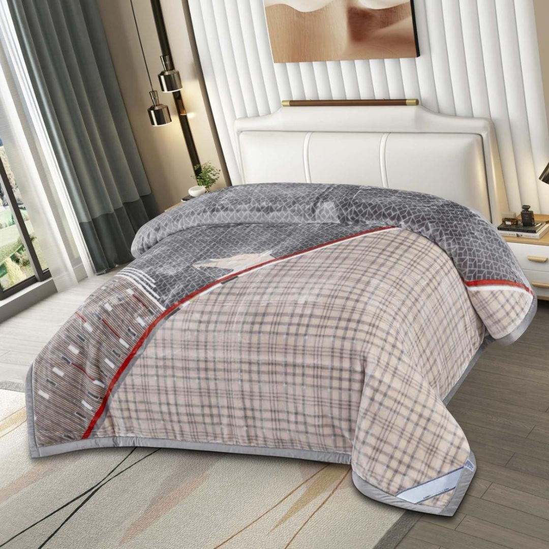 Cloudy Mink Luxury 3 Ply Blanket for heavy Winters - The Gharnish - A Unit of Satkala Creations