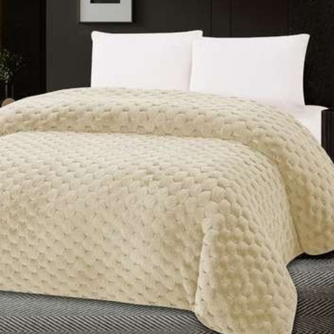 Hexa Super Soft Fur Duvet Blanket - The Gharnish - A Unit of Satkala Creations