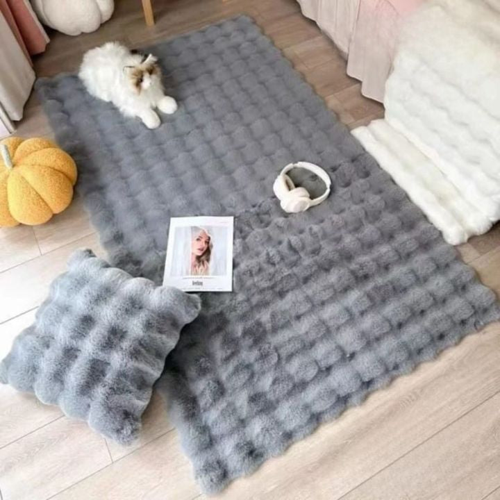 Cloud Luxe Fur Carpet – Plush Rabbit Fur Area Rug
