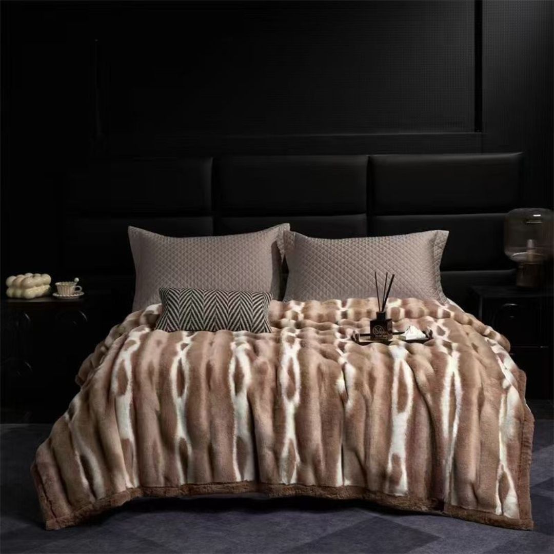 luxurious Dual Colour Cloudy Rabbit Fur Mink Blanket - The Gharnish - A Unit of Satkala Creations