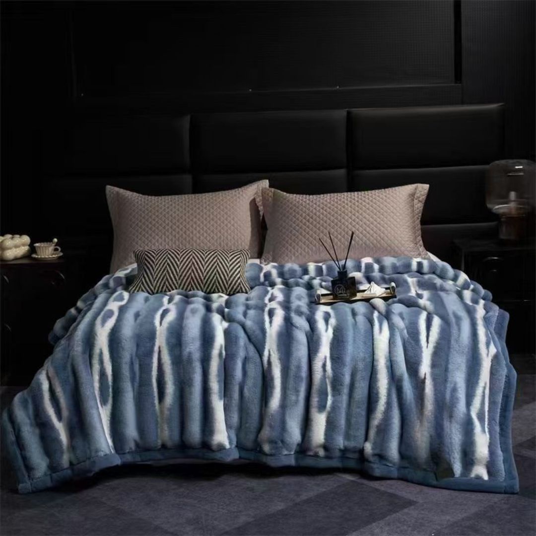 luxurious Dual Colour Cloudy Rabbit Fur Mink Blanket - The Gharnish - A Unit of Satkala Creations