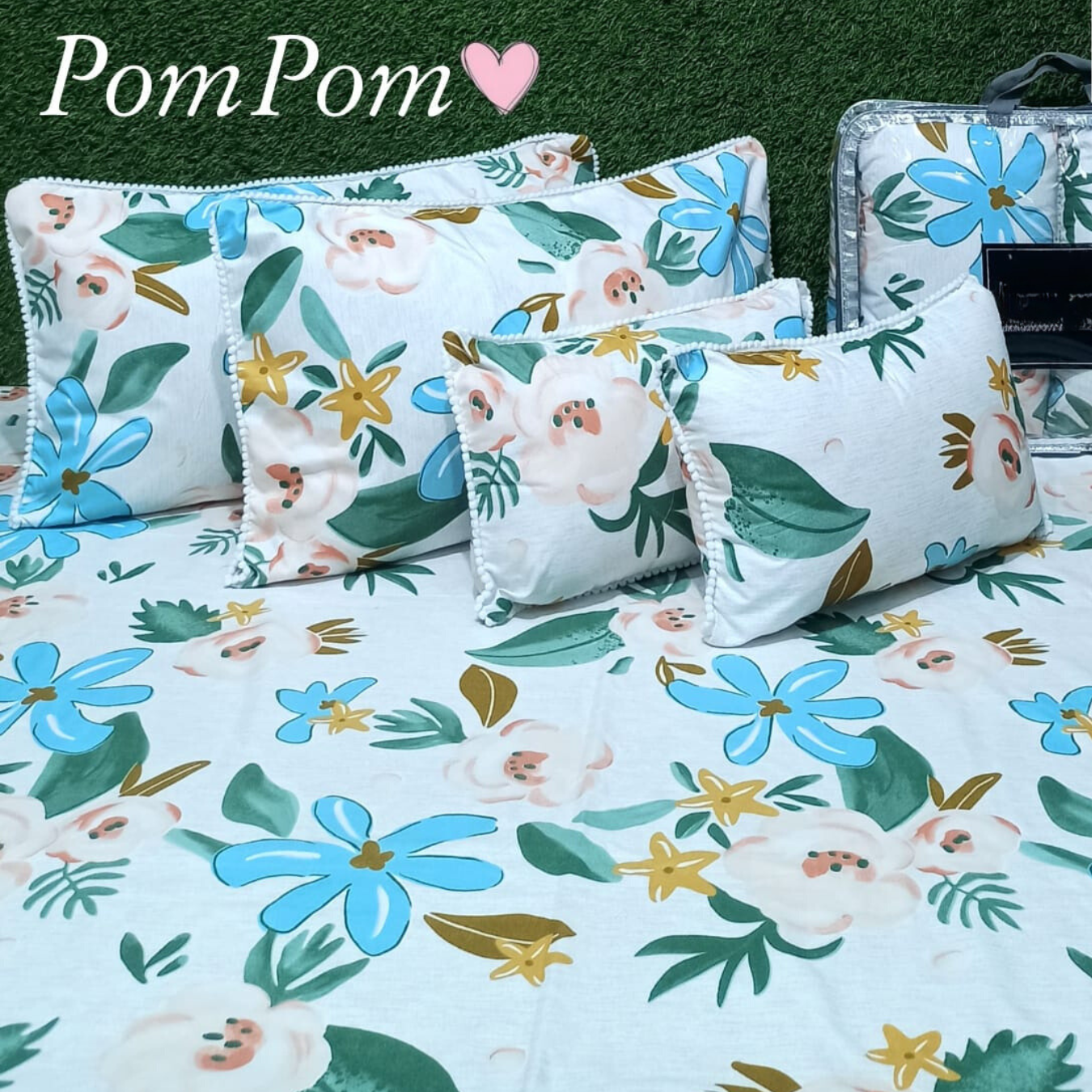 Pom Pom 5 Pcs Bedding Set