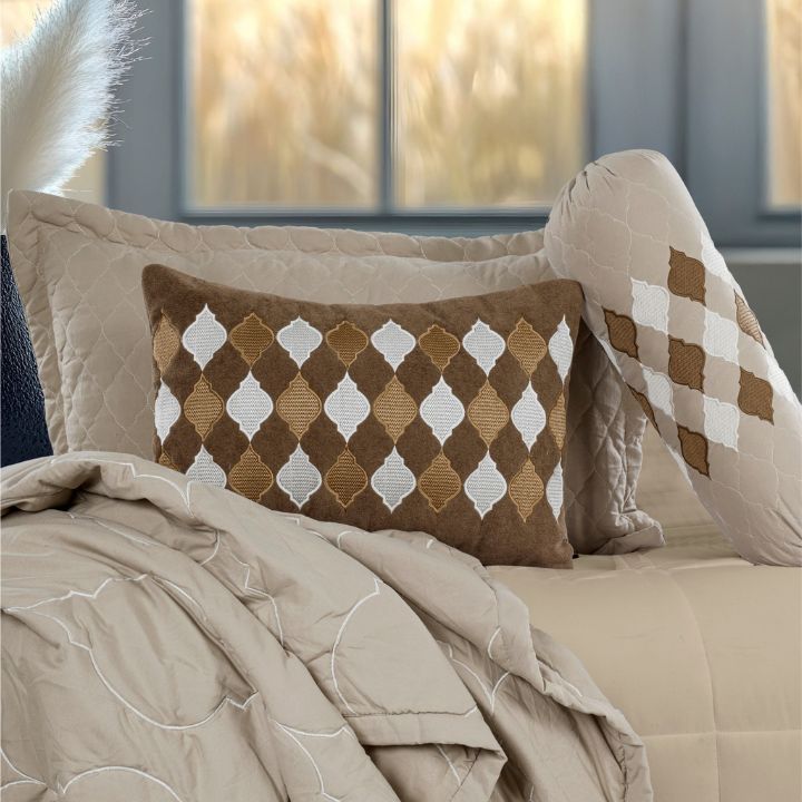 Moroccan Luxury Bedspread Set with Argyle Cushion Covers – 8 Pcs Quilted Comforter Set - The Gharnish - A Unit of Satkala Creations