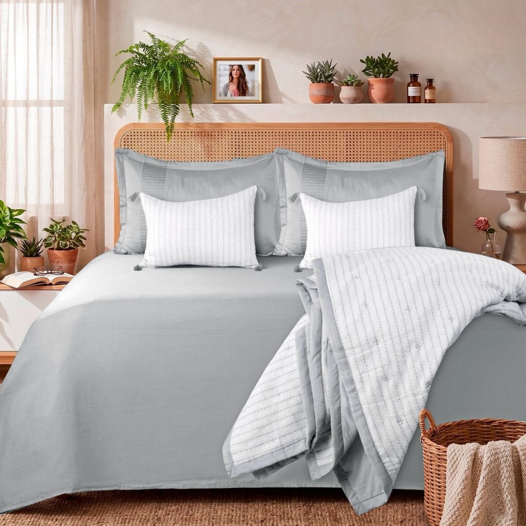 WOOVEN BLISS – 6 Pcs Luxury Quilted Bedding Set