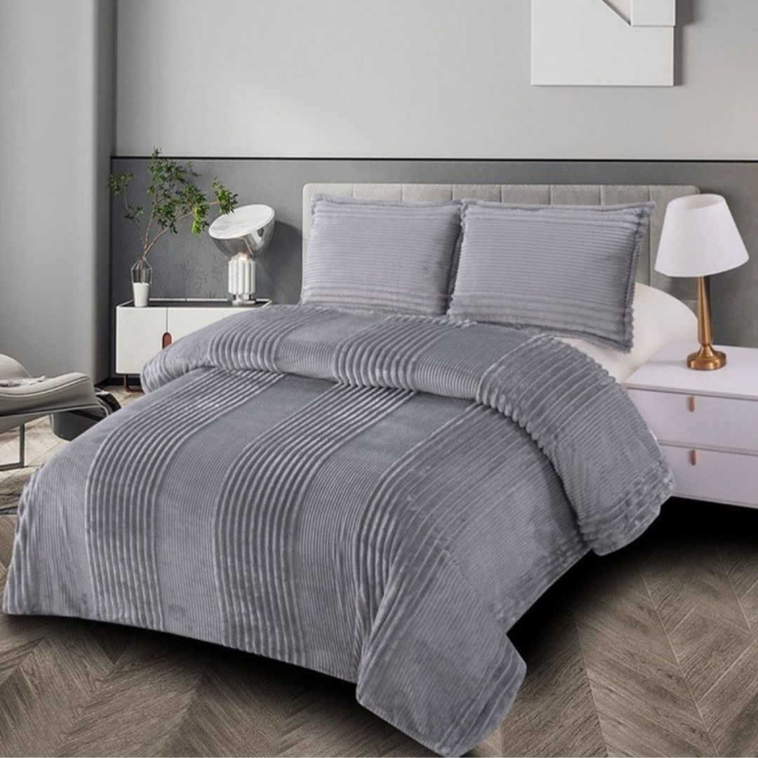 Woolrich Premium Warm Quilt for Winter - The Gharnish - A Unit of Satkala Creations