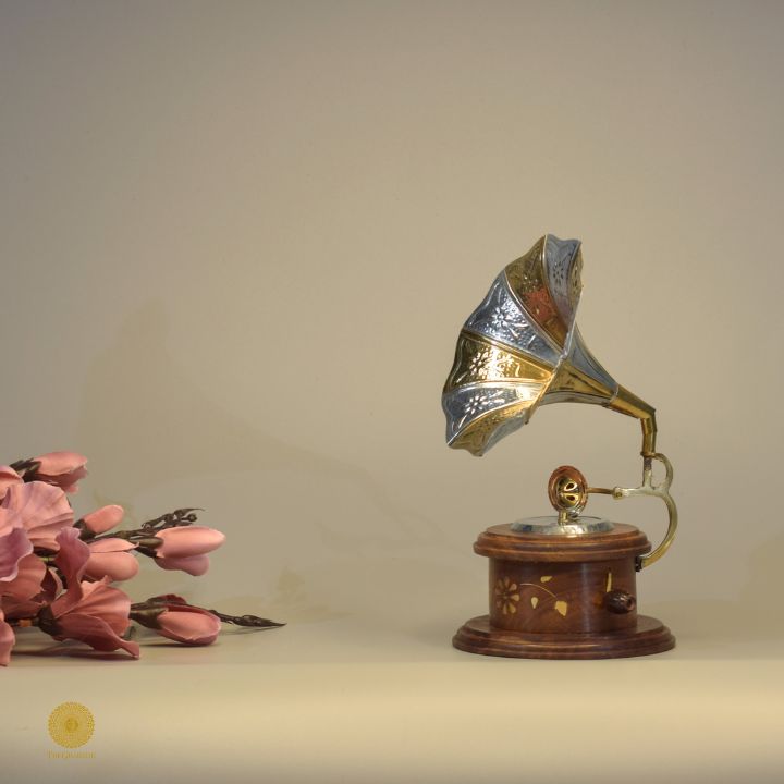 Wooden Antique Round Gramophone Showpiece - The Gharnish - A Unit of Satkala Creations