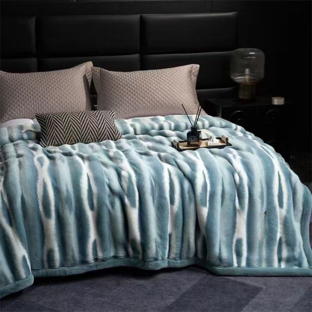 luxurious Dual Colour Cloudy Rabbit Fur Mink Blanket - The Gharnish - A Unit of Satkala Creations