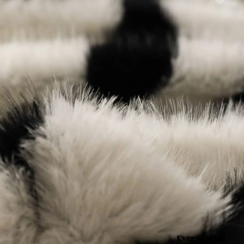 Zebra Print Fur Blanket Set – Ultra Soft & Luxurious Bedding Ensemble - The Gharnish - A Unit of Satkala Creations