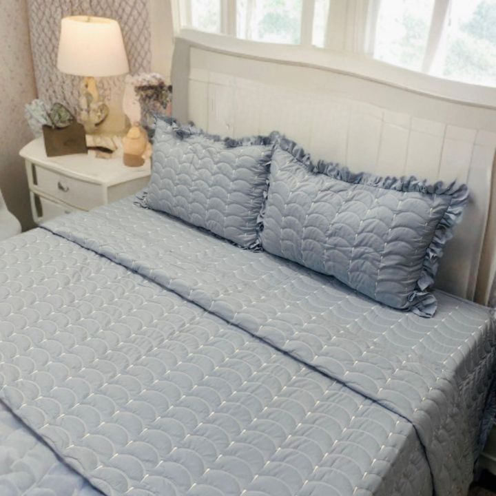 Harmony embroidered king size quilted bedcover set - The Gharnish - A Unit of Satkala Creations