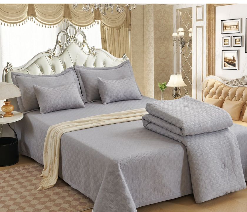 Luxury Quilted and Pattern 6 Pcs Winter Bedding Set