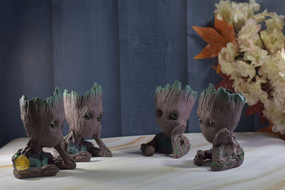 Thoughtful Groot Miniature