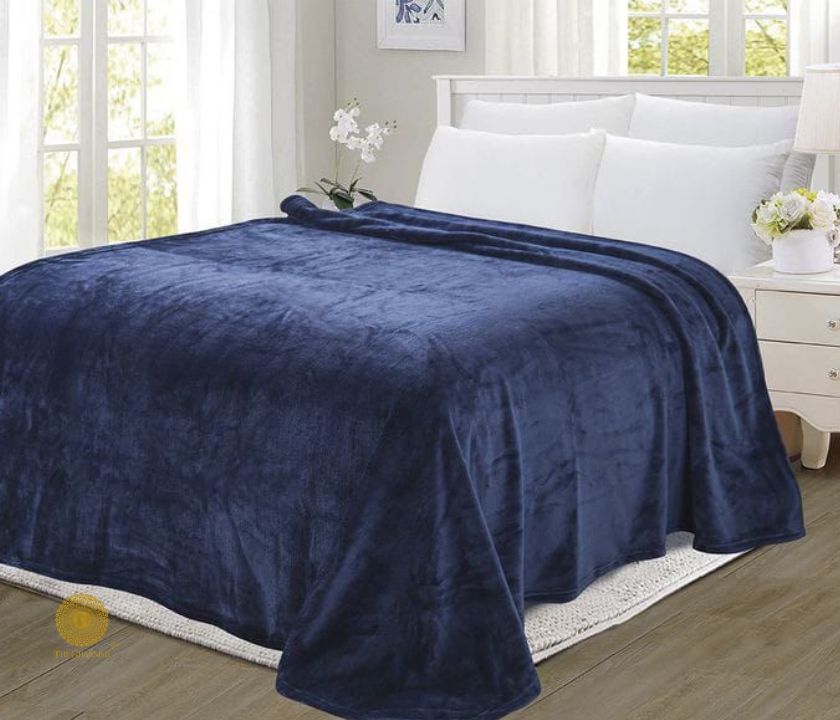 Unicolor Solid  Woolen Bedding Set