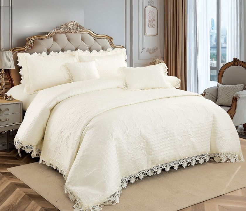 Kainaat Premium Bedding Set of 5 Pcs - The Gharnish - A Unit of Satkala Creations