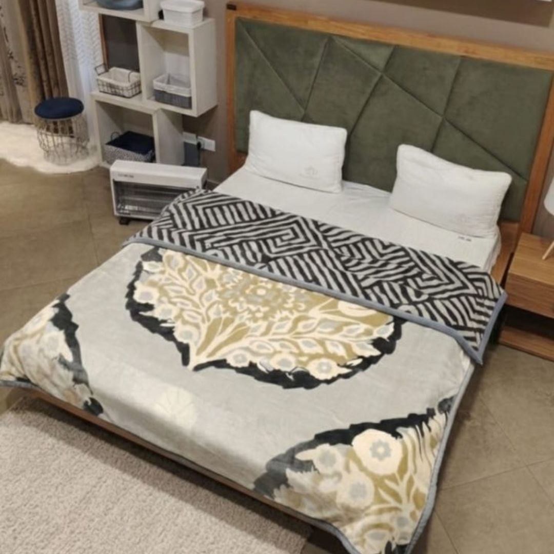 Premium and Cozy 3 Ply Double Bed Blanket - The Gharnish - A Unit of Satkala Creations