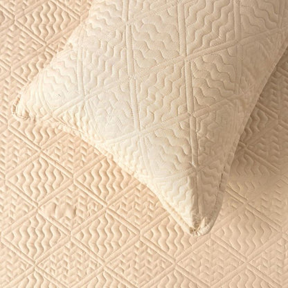 Sensation Quilted designer Bedding Set - The Gharnish - A Unit of Satkala Creations