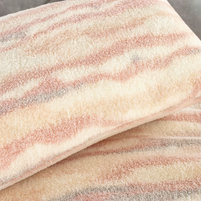 Abstract Wave and Curve Design Blanket cum Duvet Cover