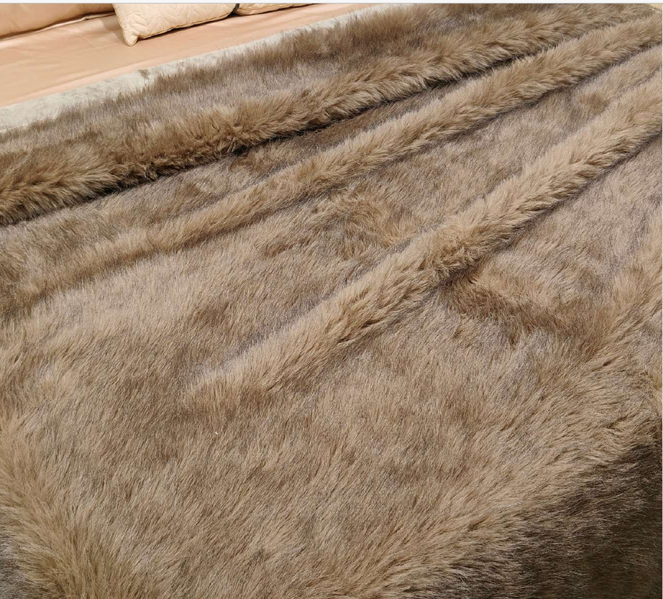 Luxury Faux Fur Winter Blanket – Ultra Soft Plush Warm Throw for Bed & Home
