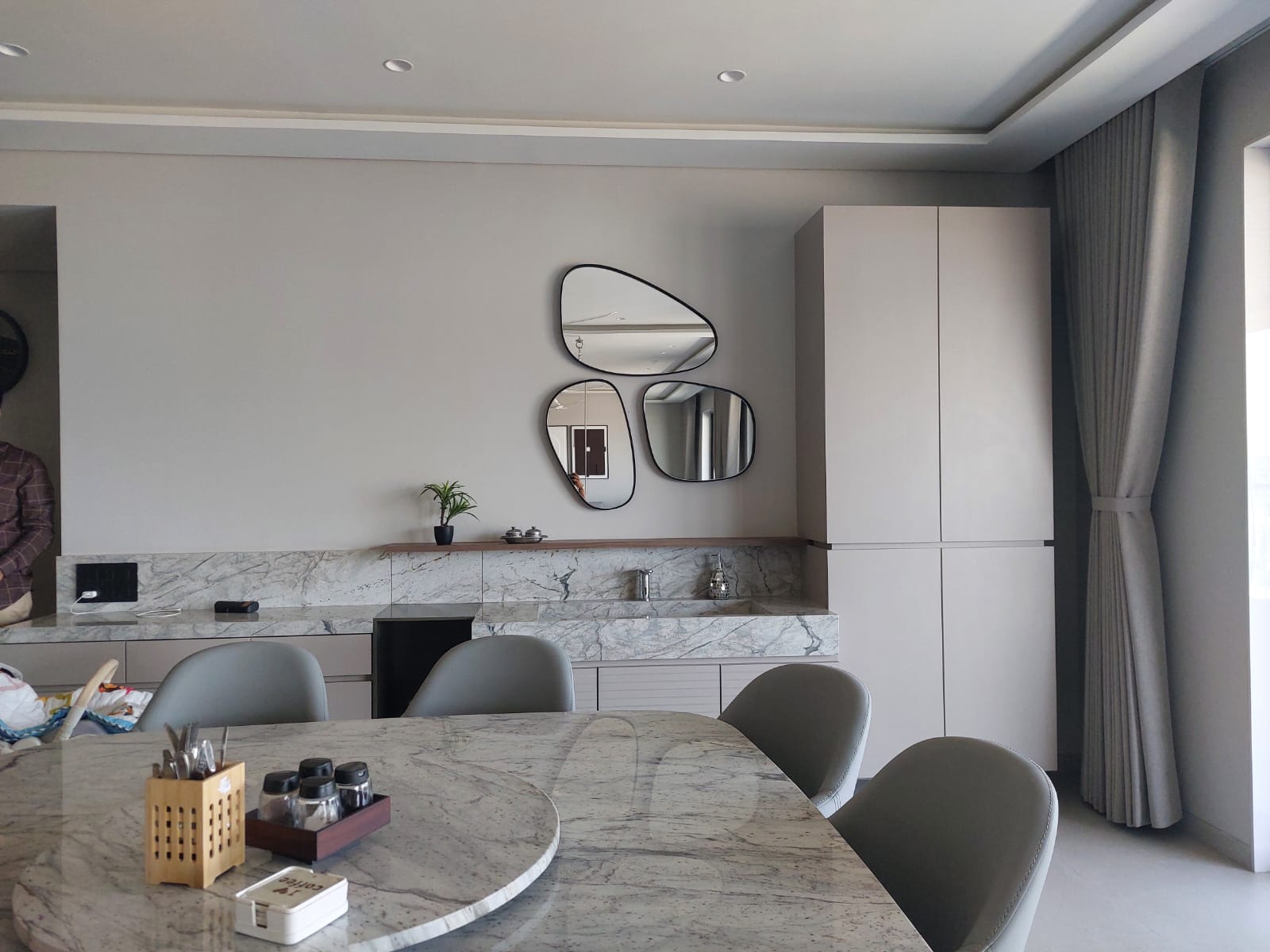 Pebble Luxe Trio Wall Mirror Set - The Gharnish - A Unit of Satkala Creations