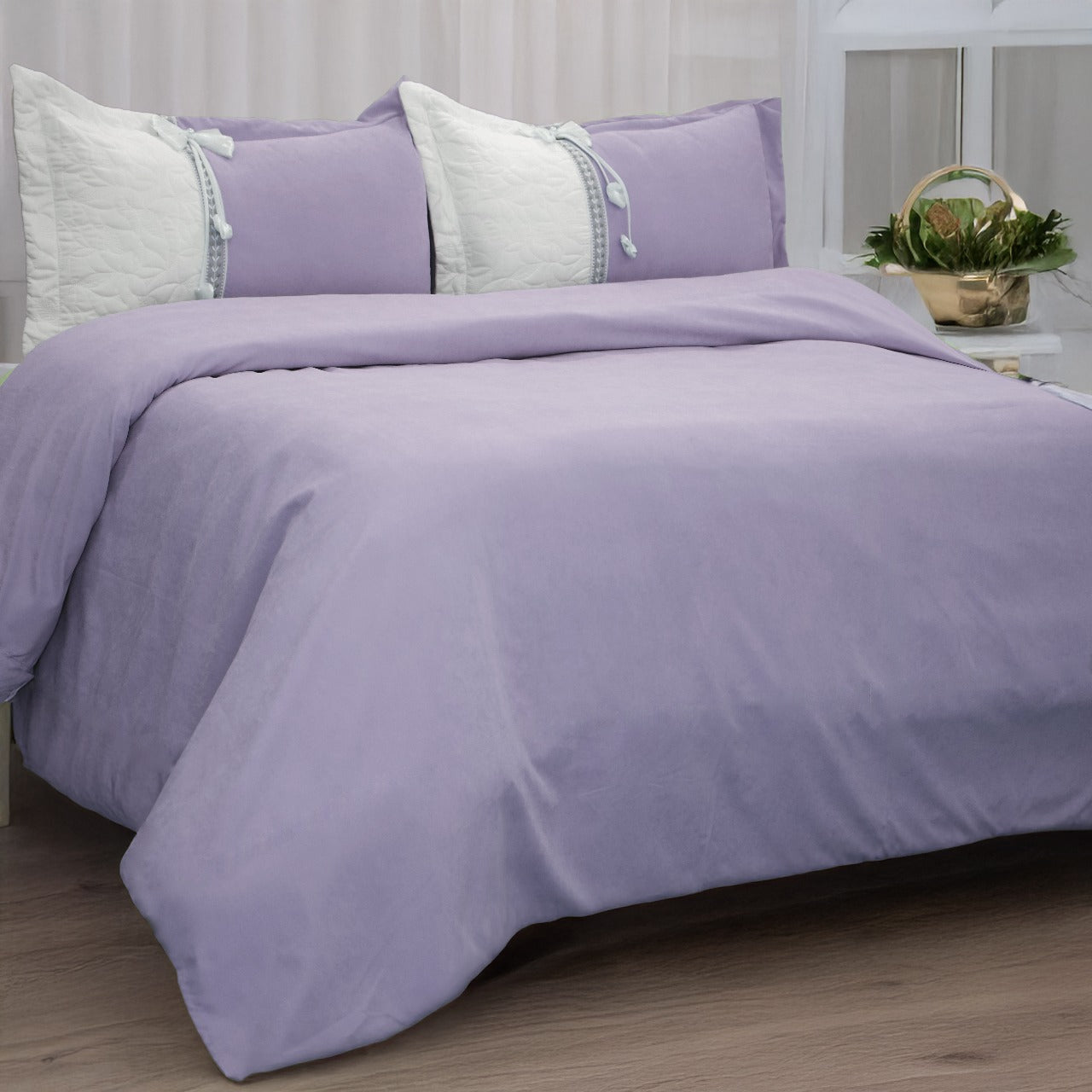 Designer bedding set with Fancy Embroidered Pillows