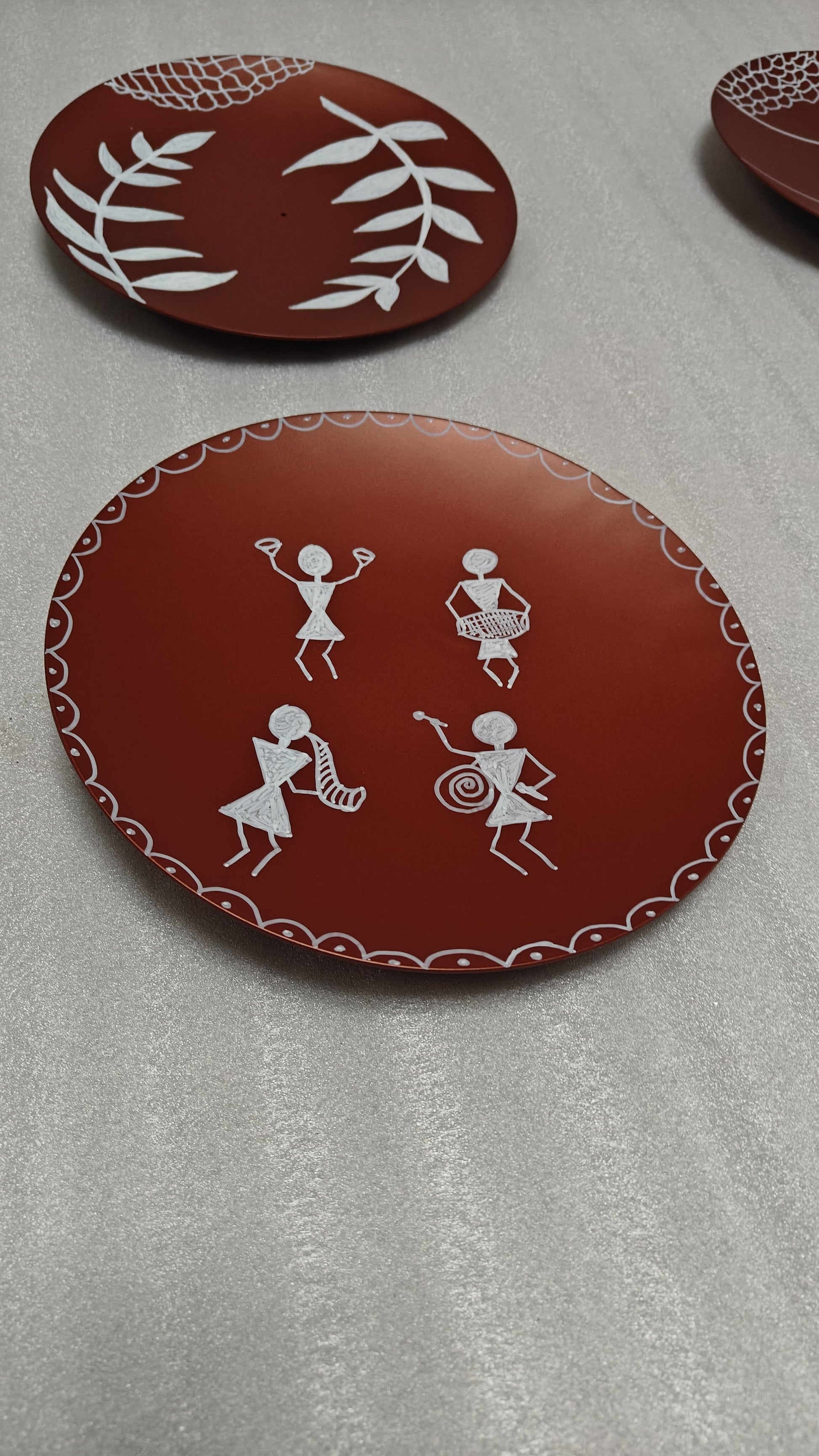 Botanical Harmony Hand-Painted Wall Plate Set - The Gharnish - A Unit of Satkala Creations