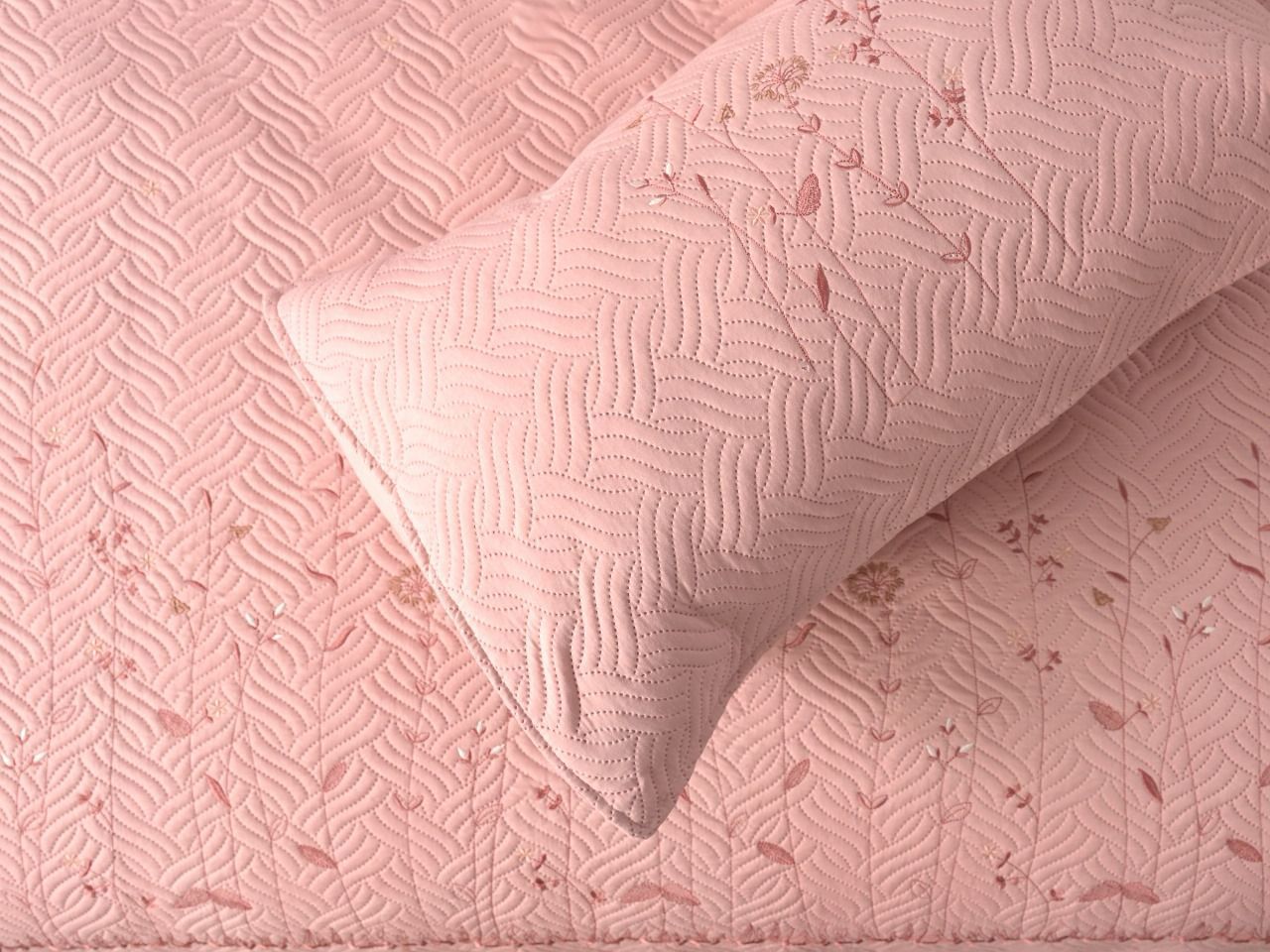 Orion Embroidered Quilted Bedding Set - The Gharnish - A Unit of Satkala Creations