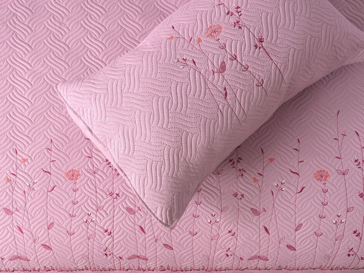 Orion Embroidered Quilted Bedding Set - The Gharnish - A Unit of Satkala Creations