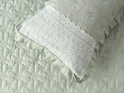 Heaven Beautiful Quilted Laced Bedding Set - The Gharnish - A Unit of Satkala Creations