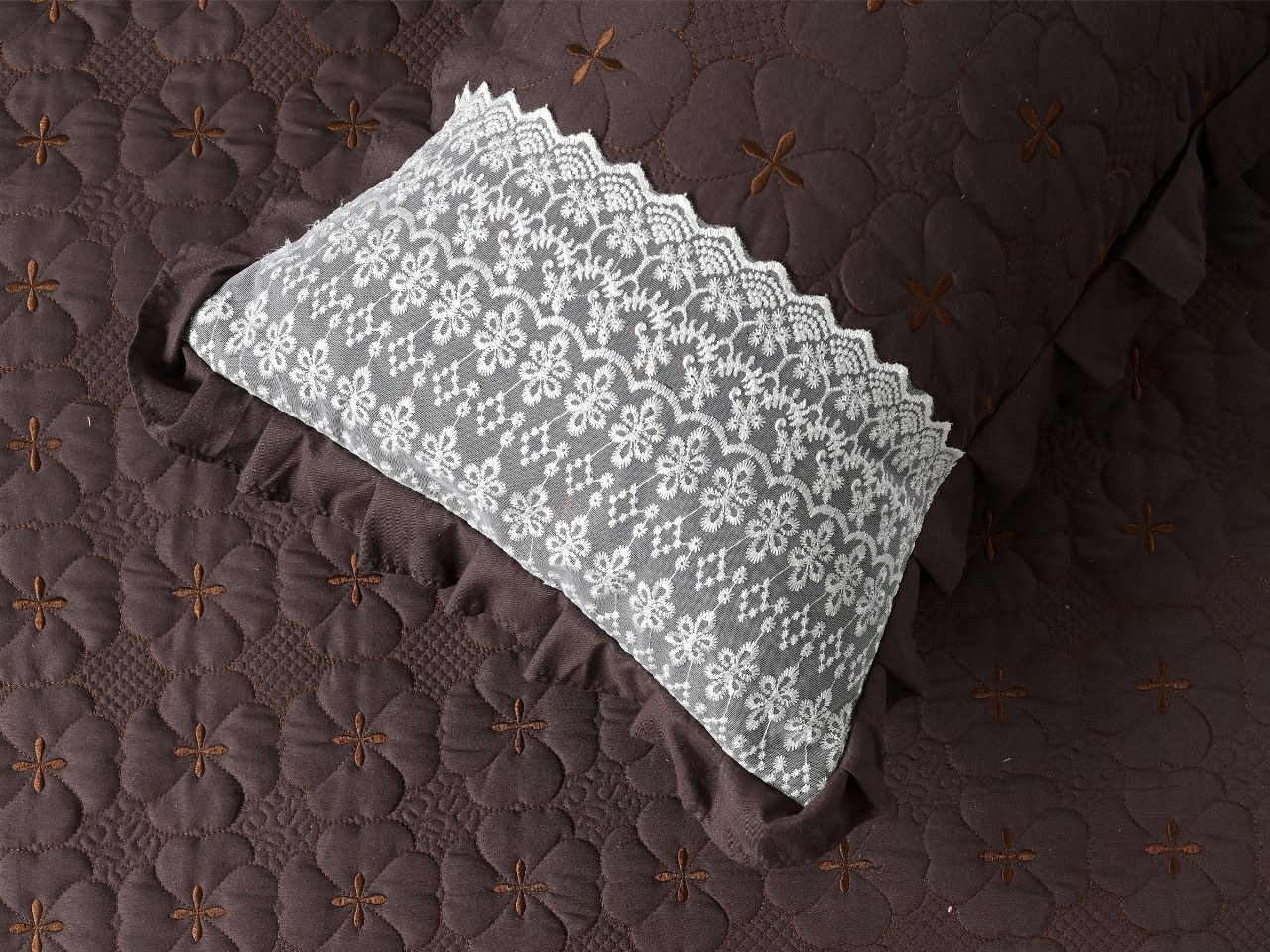 Heaven Beautiful Quilted Laced Bedding Set - The Gharnish - A Unit of Satkala Creations