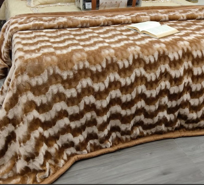 Premium and Elegant Cocoone Blanket - The Gharnish - A Unit of Satkala Creations