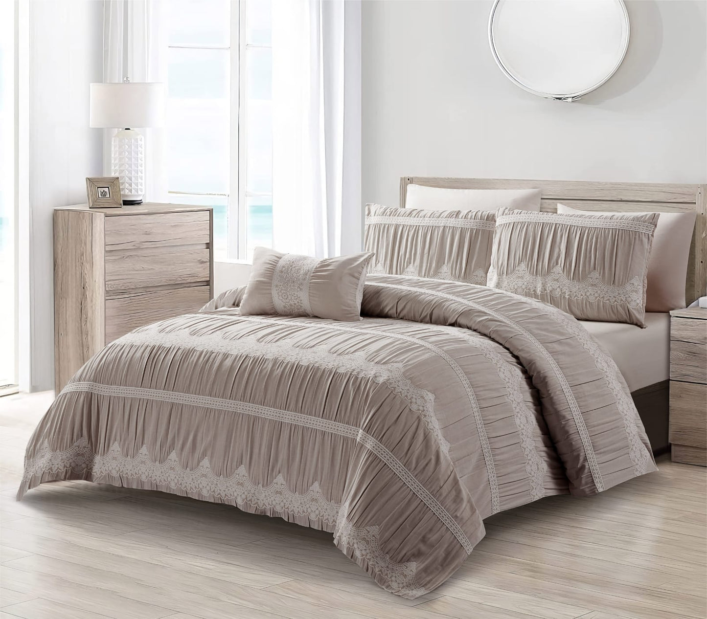 Aurelia 5 Pcs Designer Jacquard Bedding Set of 4 Pcs