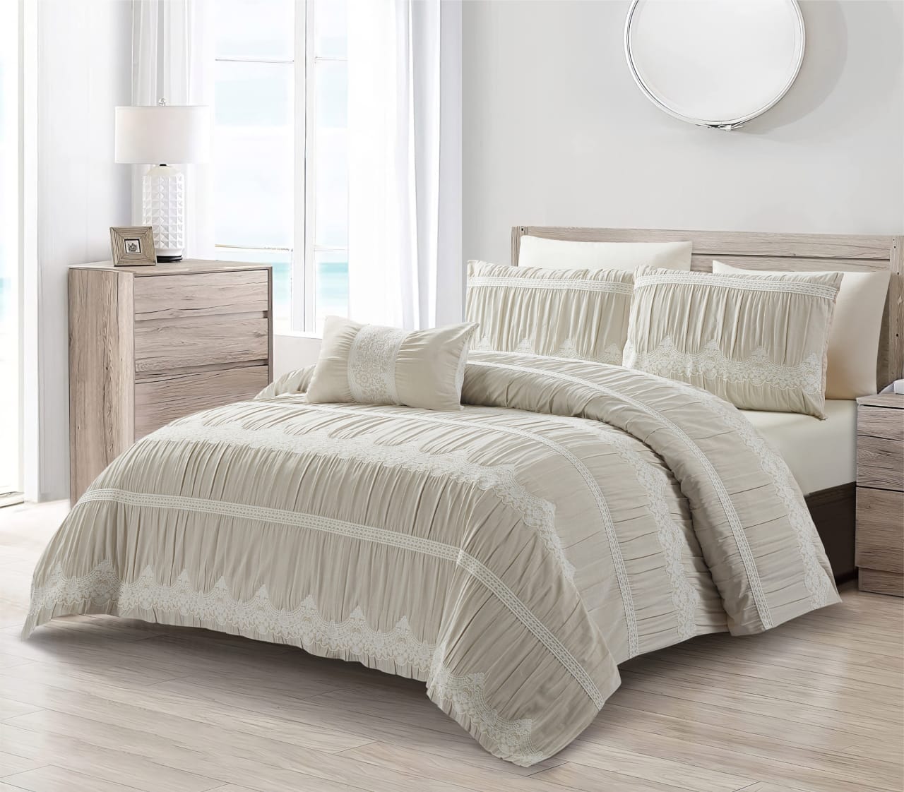 Aurelia 5 Pcs Designer Jacquard Bedding Set of 4 Pcs