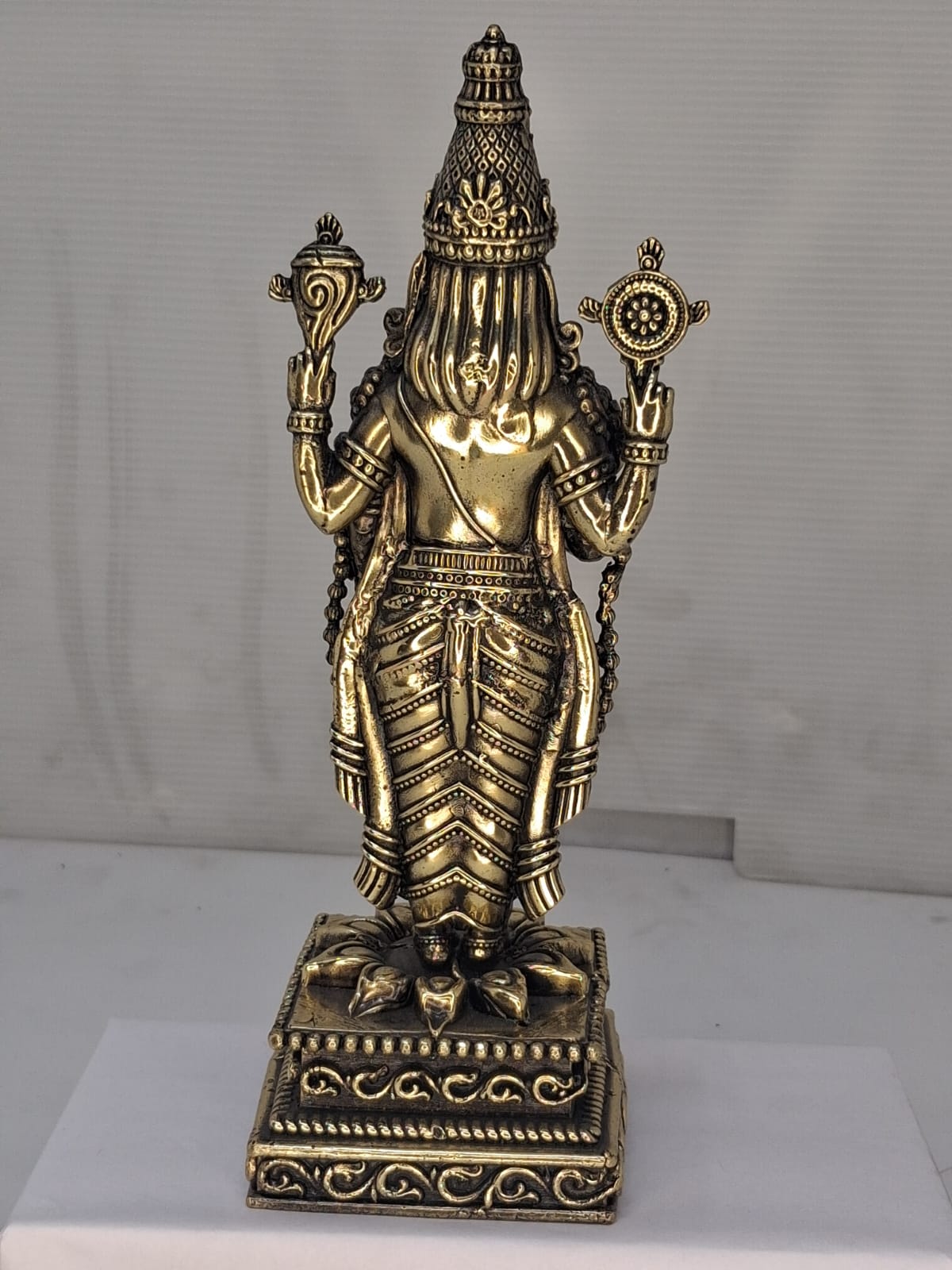 Antique Brass Venkateshwar Lord Balaji Idol – Handcrafted Standing Balaji Statue for Home Décor & Puja