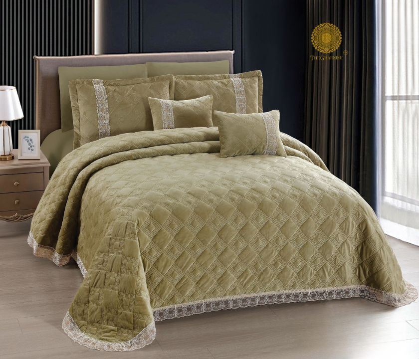Super soft quilted bedding set by The Gharnish, luxury warm collection with 5-piece bedding style, plush and comfortable for cozy nights.