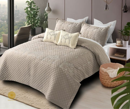 Designer bedding set by The Gharnish, 5-piece summer bedding set with stylish, comfortable fabric and coordinated patterns.