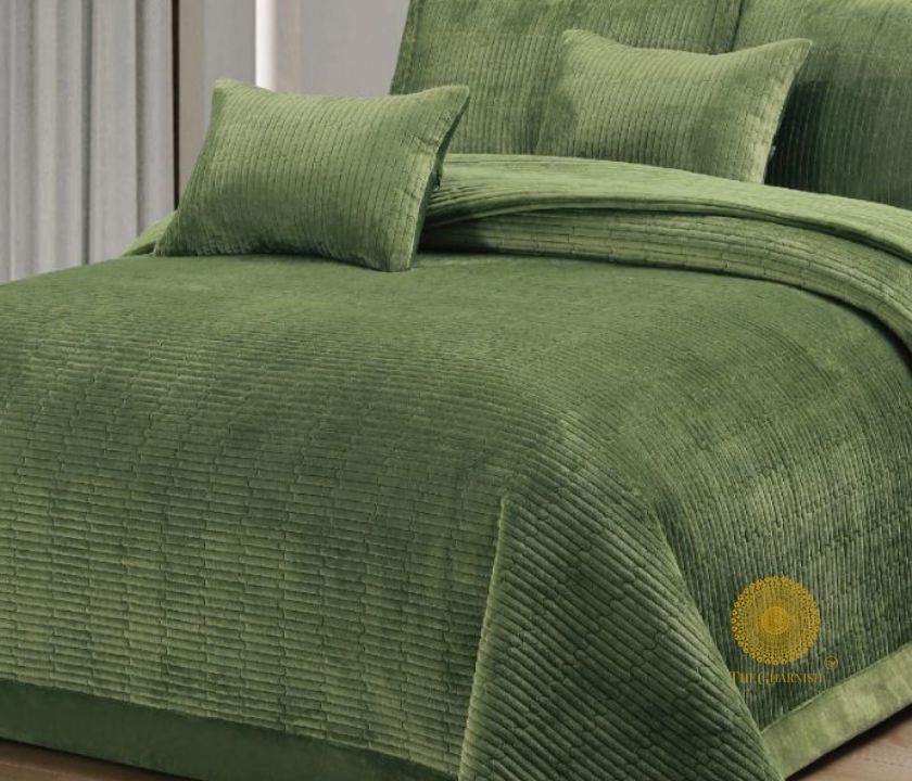 Luxury quilted bedding set by The Gharnish, featuring a 5-piece designer collection bedcover with intricate quilting details.