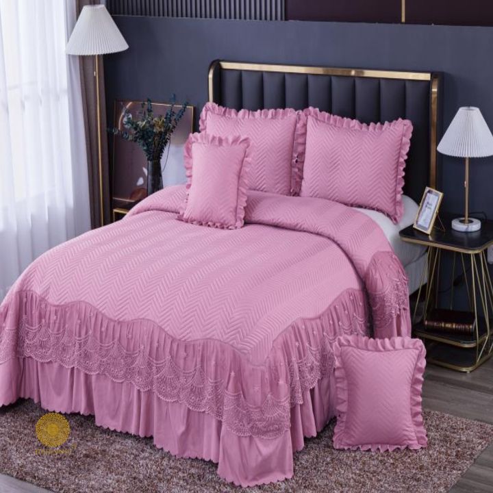 Premium laced bedding set from The Gharnish featuring intricate lace details and soft fabric for a luxurious bedroom look.